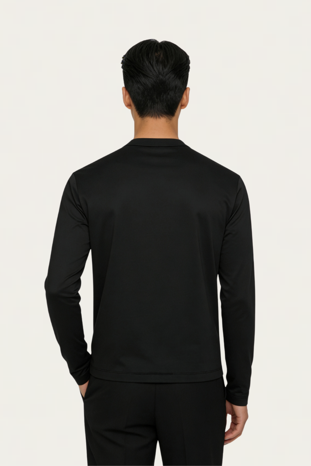 LONG SLEEVED T-SHIRT