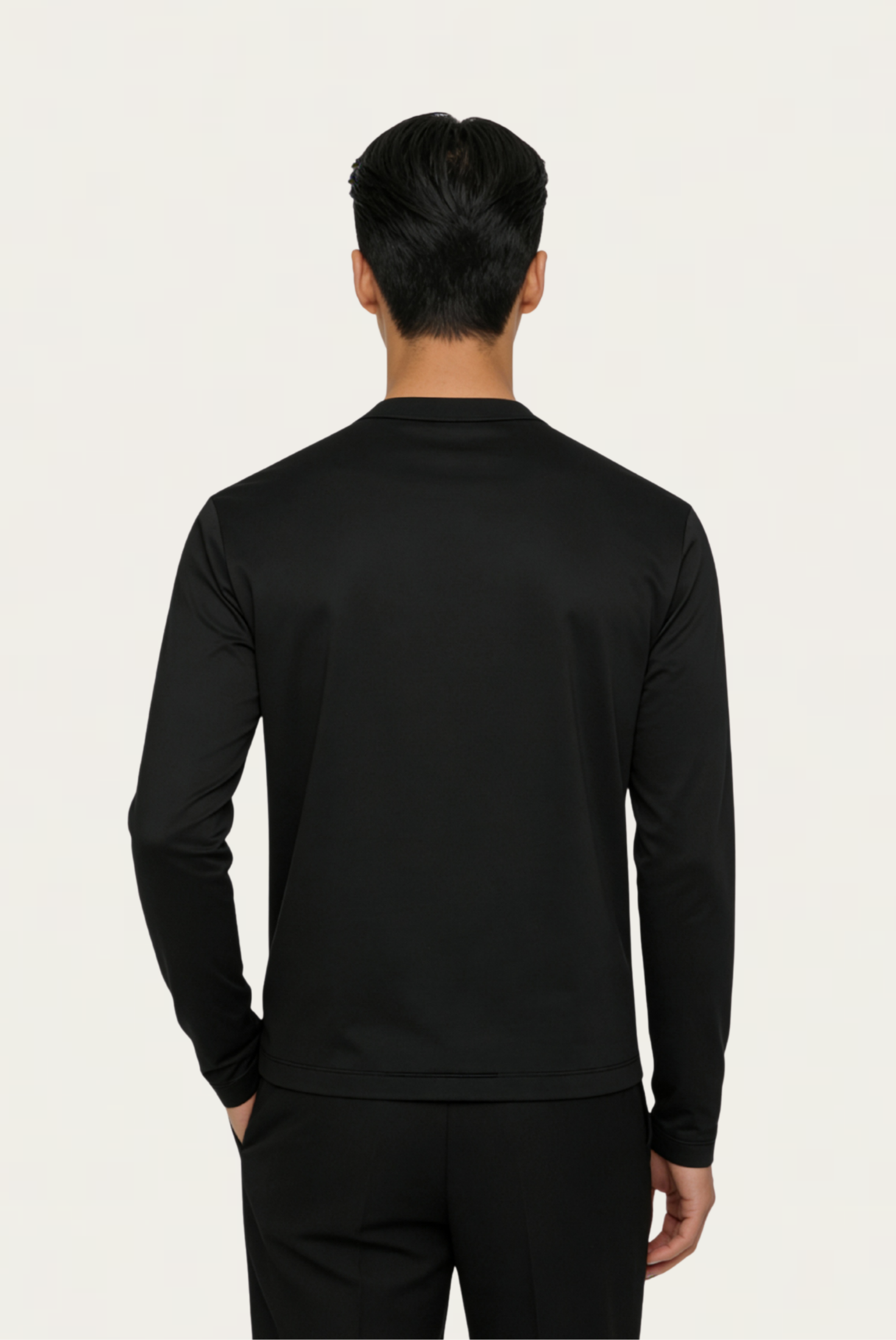 LONG SLEEVED T-SHIRT