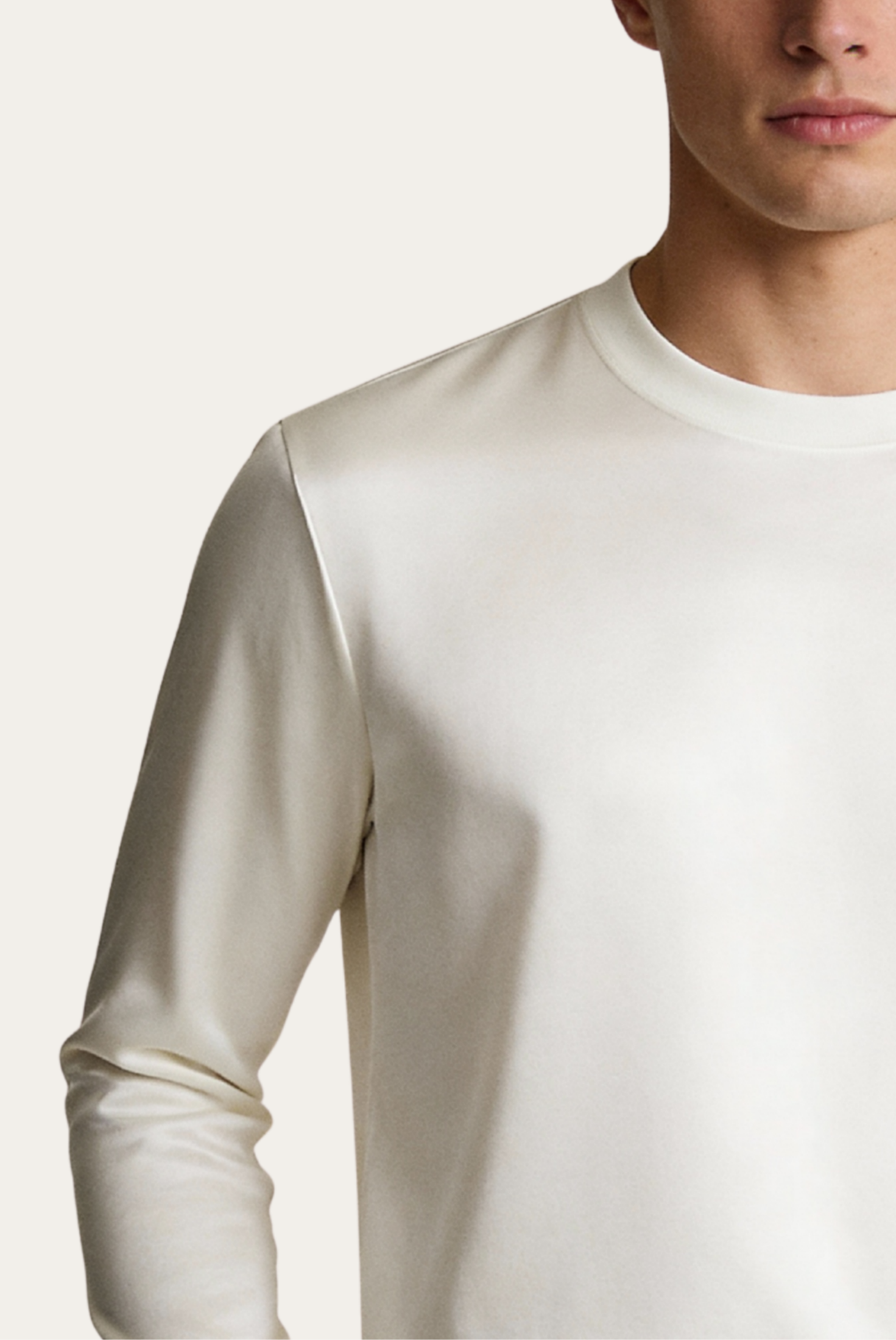 LONG SLEEVED T-SHIRT